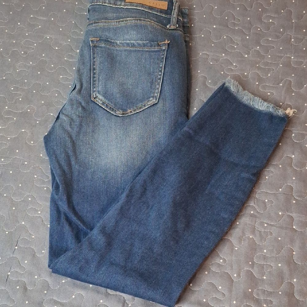 Cello Women's Classic Blue Skinny Jeans size 5